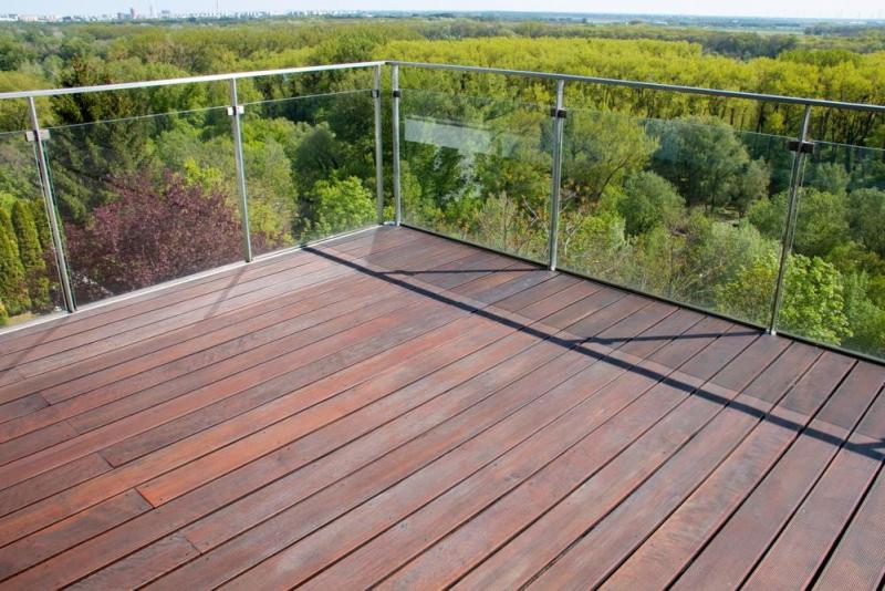 Quelle durabilit&eacute; attendre des lames de terrasse en bois r&eacute;sineux ?