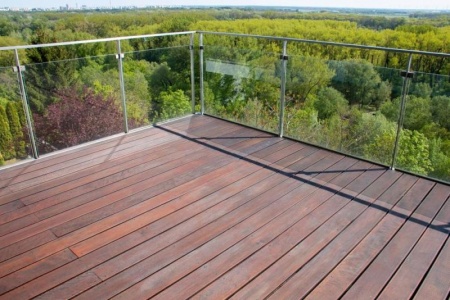 Quelle durabilit&eacute; attendre des lames de terrasse en bois r&eacute;sineux ?
